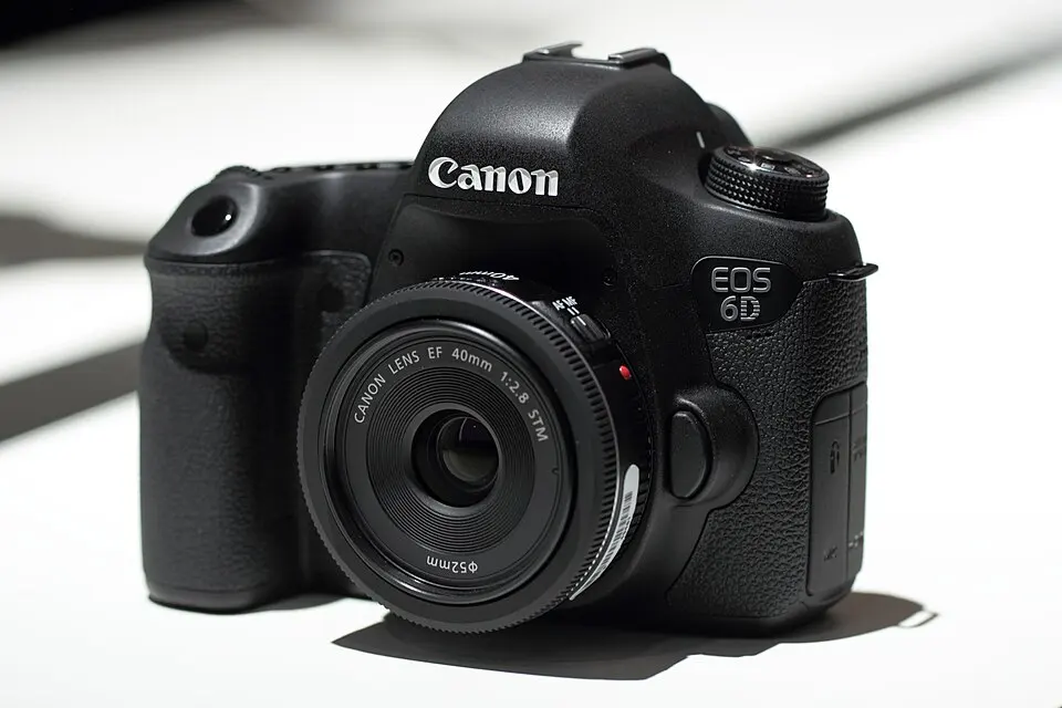 Illustrative DSLR Cameras equipment photograph